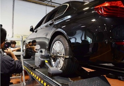 汽車保養(yǎng)換下機(jī)油就行了?老司機(jī):這4個(gè)零件不換就等于白保養(yǎng)!